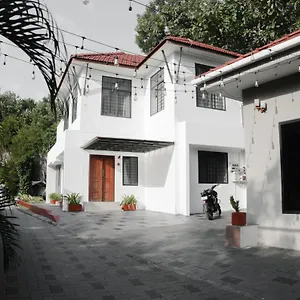https://rockdale-resort.kerala-hotels.net